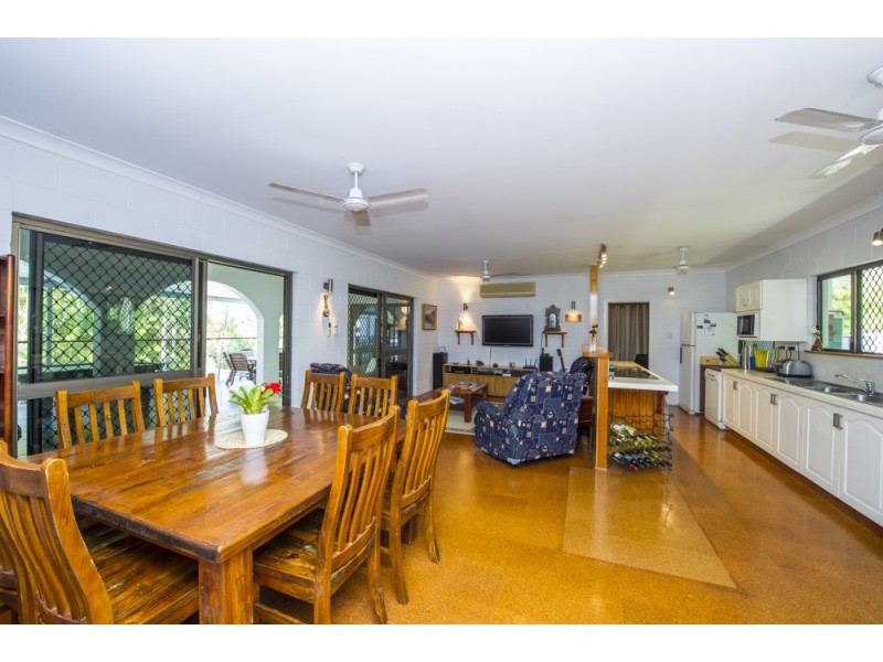 49 Hayles Avenue, Arcadia QLD 4819