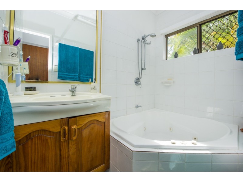 49 Hayles Avenue, Arcadia QLD 4819