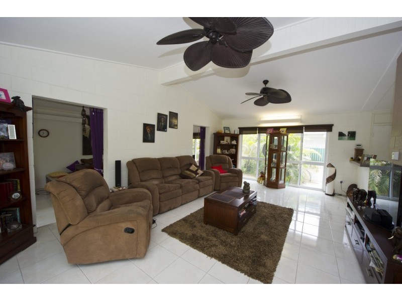 21 The Grove  NELLY BAY, Magnetic Island QLD 4819