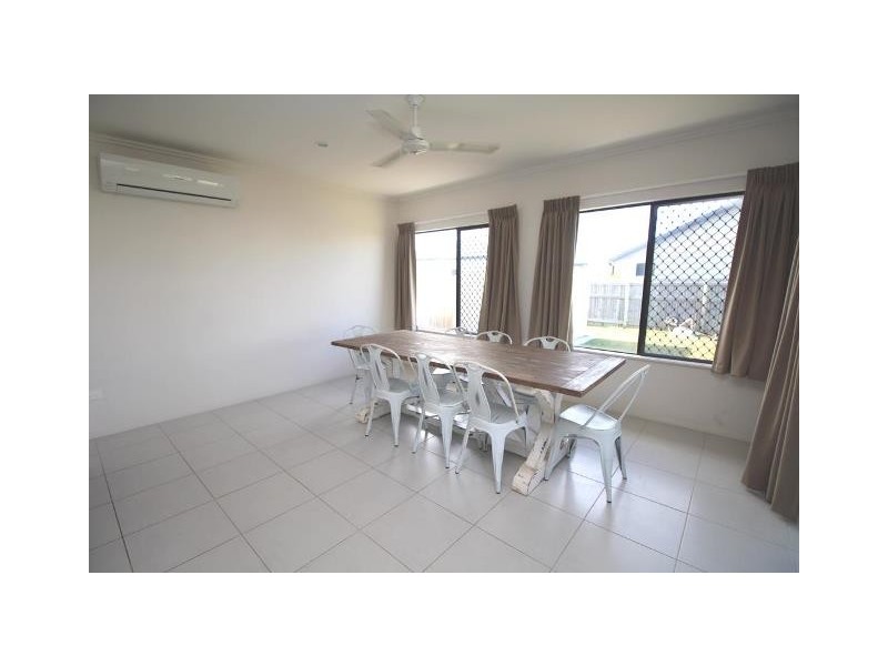 2 Bell Gum Place, Mount Low QLD 4818