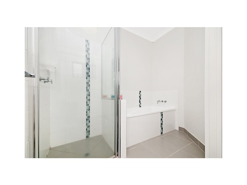 15 Parklands Drive, Mount Louisa QLD 4814