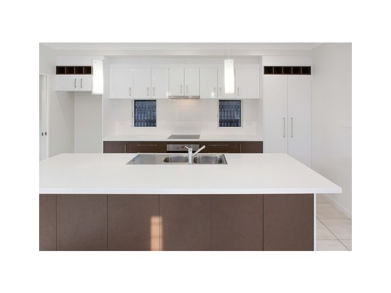 1/69A Cook Street, North Ward QLD 4810