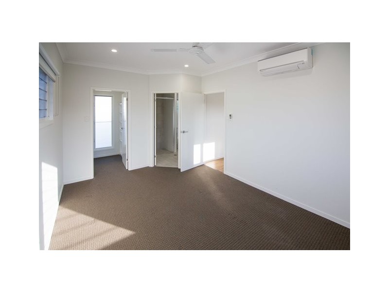 1/69A Cook Street, North Ward QLD 4810