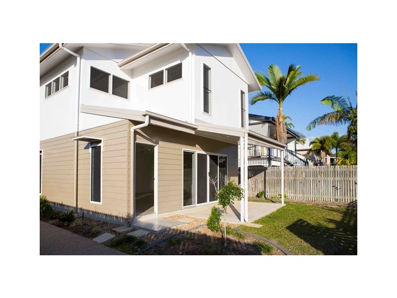 1/69A Cook Street, North Ward QLD 4810