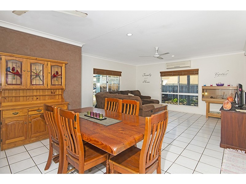 8 Bluebell Way, Kirwan QLD 4817