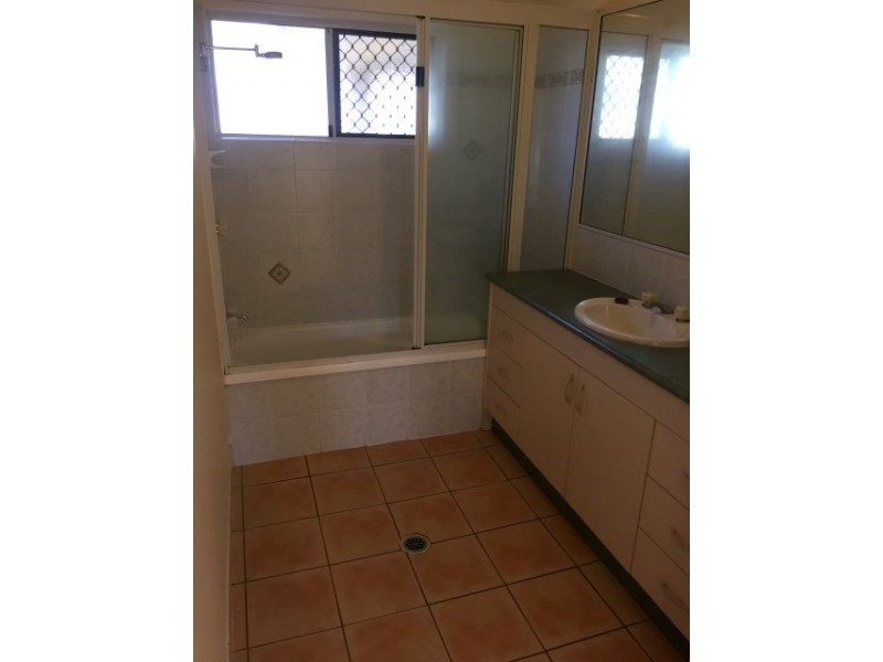 29 Pacific Avenue, Bushland Beach QLD 4818