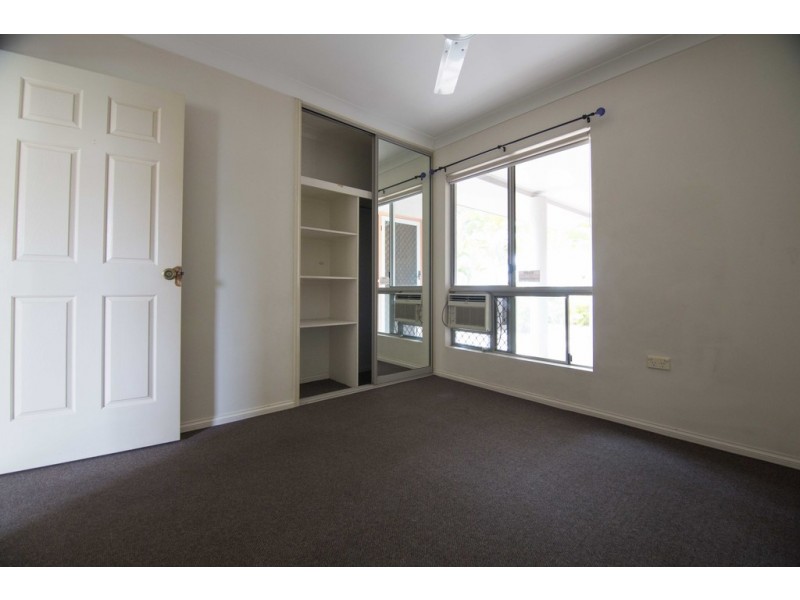 1 Santa Lucia Drive, Mount Louisa QLD 4814