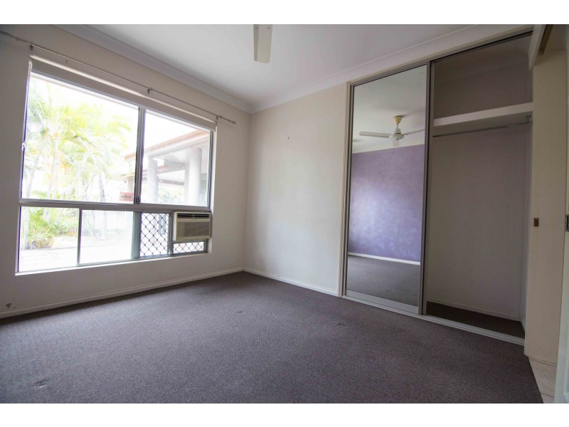 1 Santa Lucia Drive, Mount Louisa QLD 4814