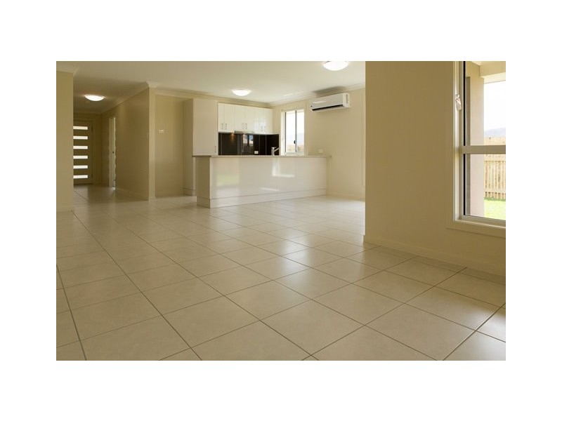 19 Bulla Place, Kelso QLD 4815