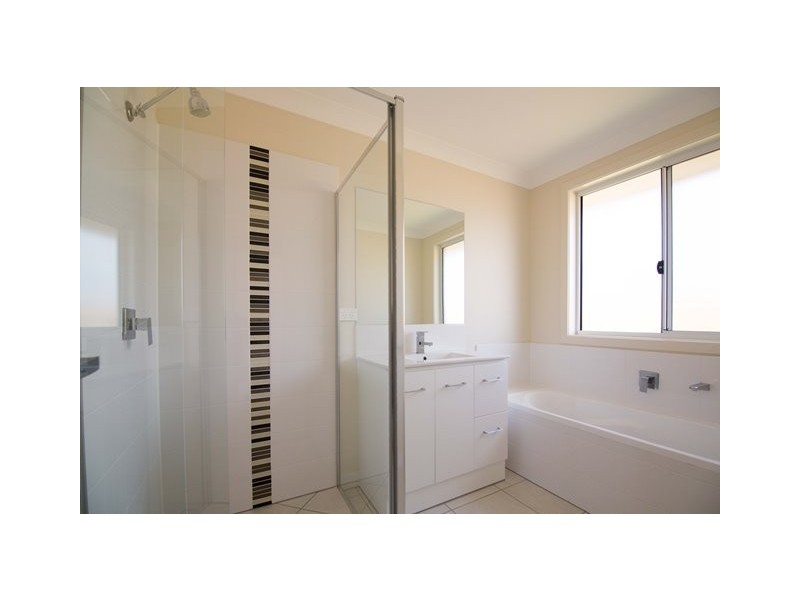 19 Bulla Place, Kelso QLD 4815