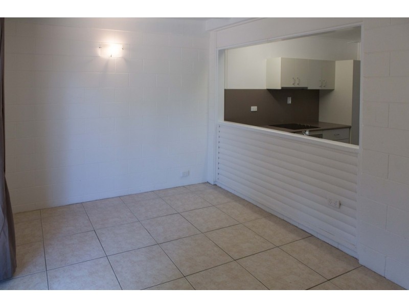 9 Wattle Street, Kirwan QLD 4817