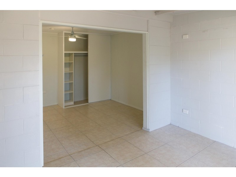 9 Wattle Street, Kirwan QLD 4817