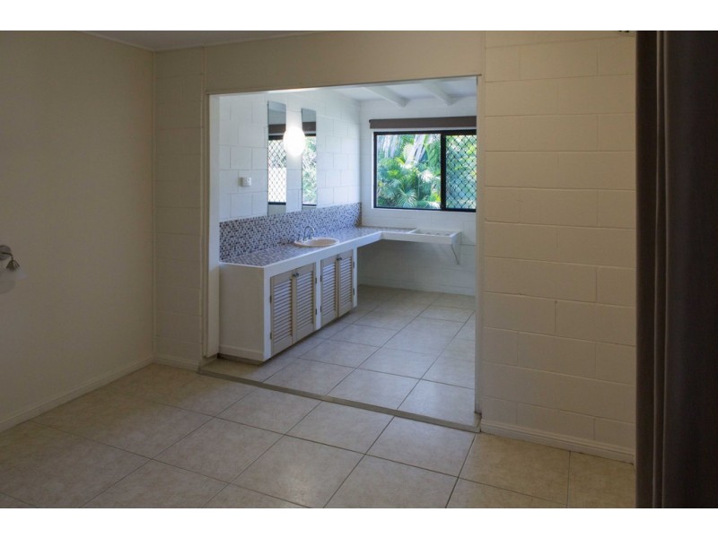 9 Wattle Street, Kirwan QLD 4817