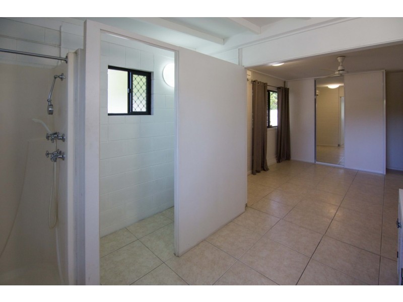 9 Wattle Street, Kirwan QLD 4817