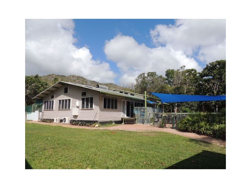 146-150 Gifford Street, Horseshoe Bay QLD 4819