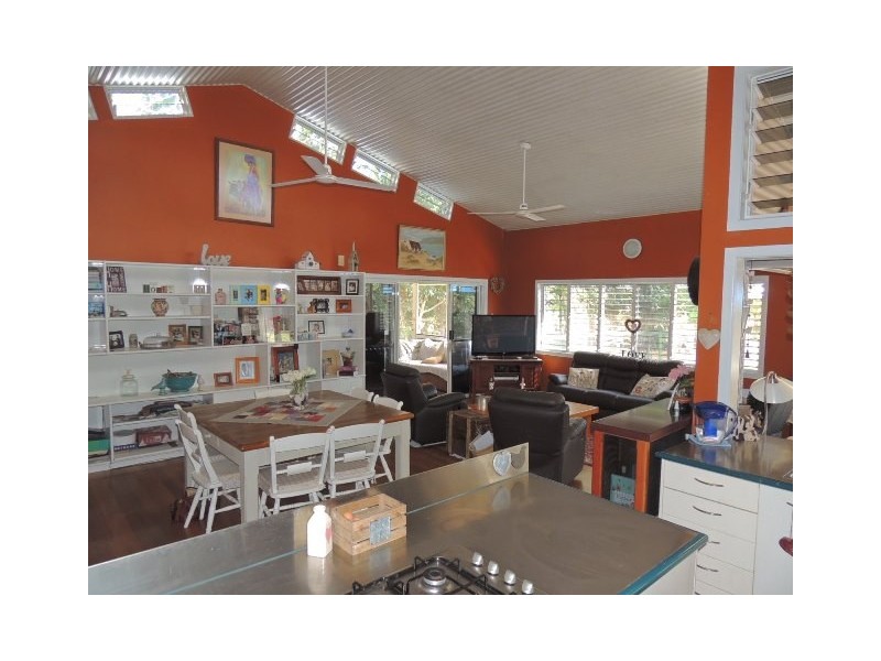 146-150 Gifford Street, Horseshoe Bay QLD 4819