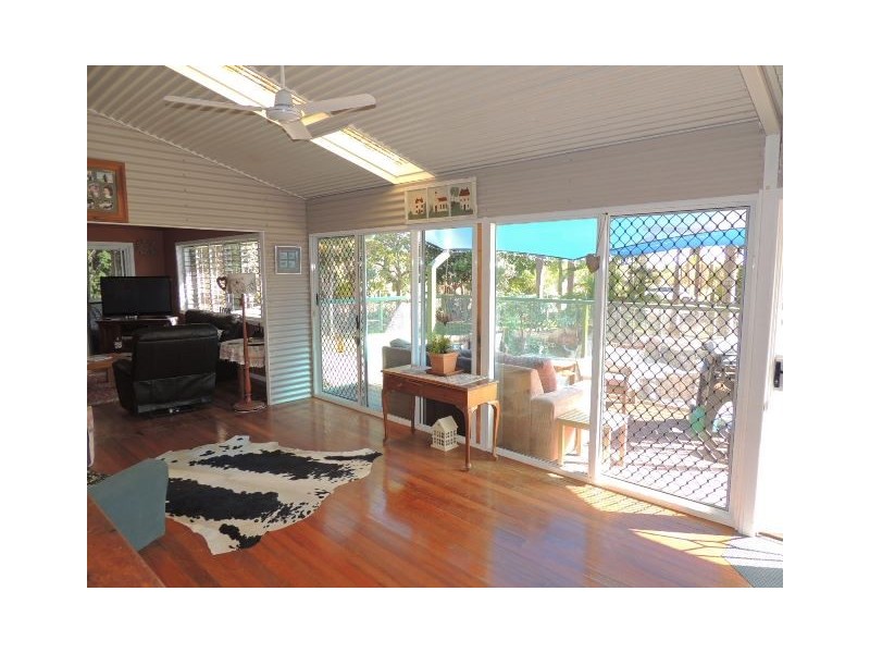 146-150 Gifford Street, Horseshoe Bay QLD 4819