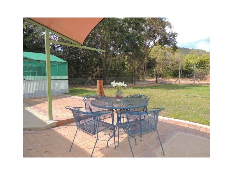 146-150 Gifford Street, Horseshoe Bay QLD 4819