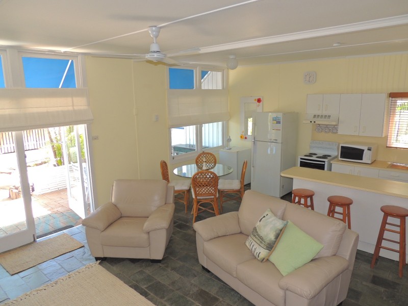 2/26 Armand Way, Arcadia, Magnetic Island QLD 4819