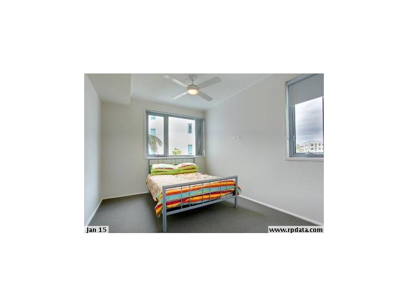 204/72-74 The Strand, North Ward QLD 4810