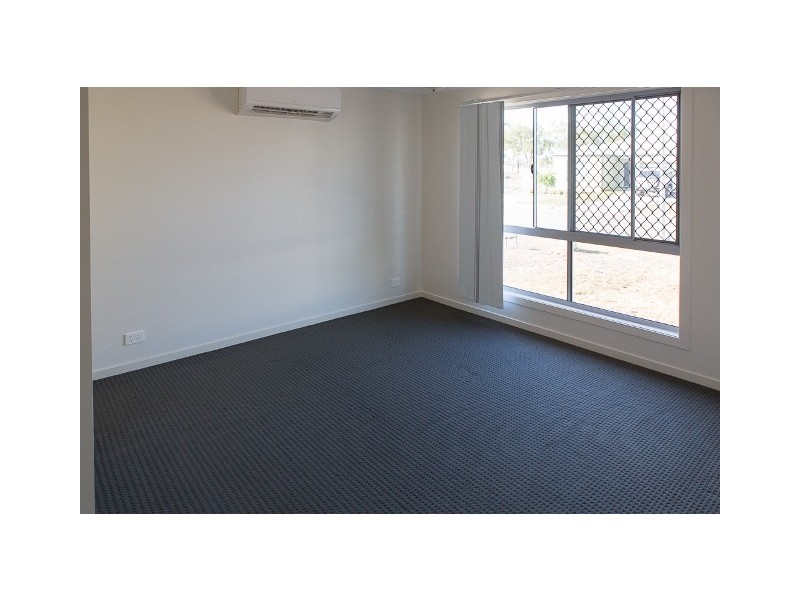 8 Elvina Street, Deeragun QLD 4818