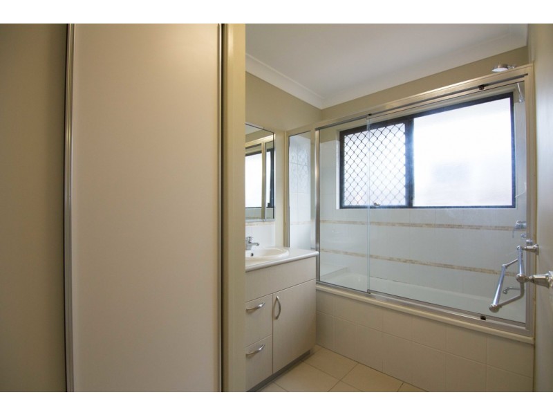 80 Guilfoyle Circuit, Kirwan QLD 4817