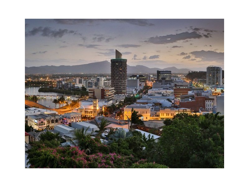 2/16 Willmett Street, Townsville City QLD 4810