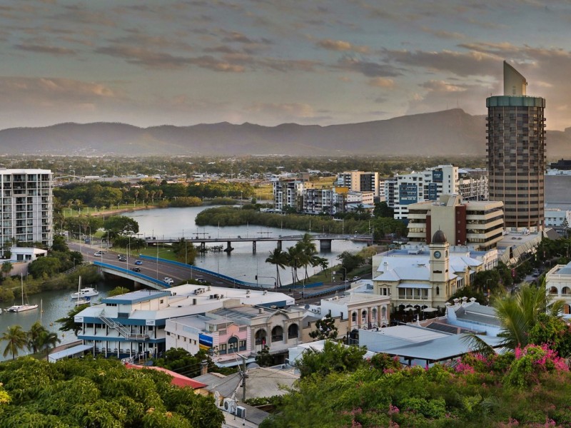 2/16 Willmett Street, Townsville City QLD 4810