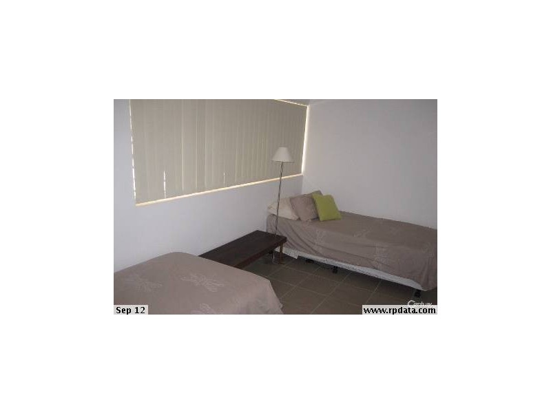 1/94 The Strand, North Ward QLD 4810