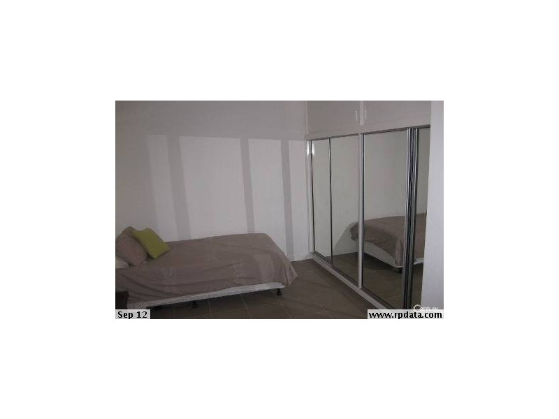 1/94 The Strand, North Ward QLD 4810