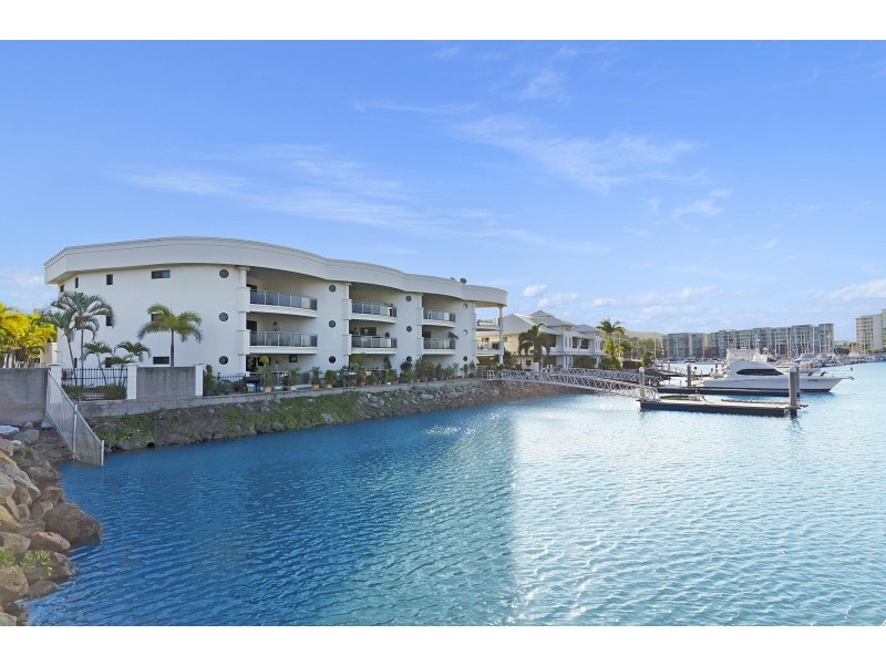 8/18-30 Sir Leslie Thiess Drive, Townsville City QLD 4810