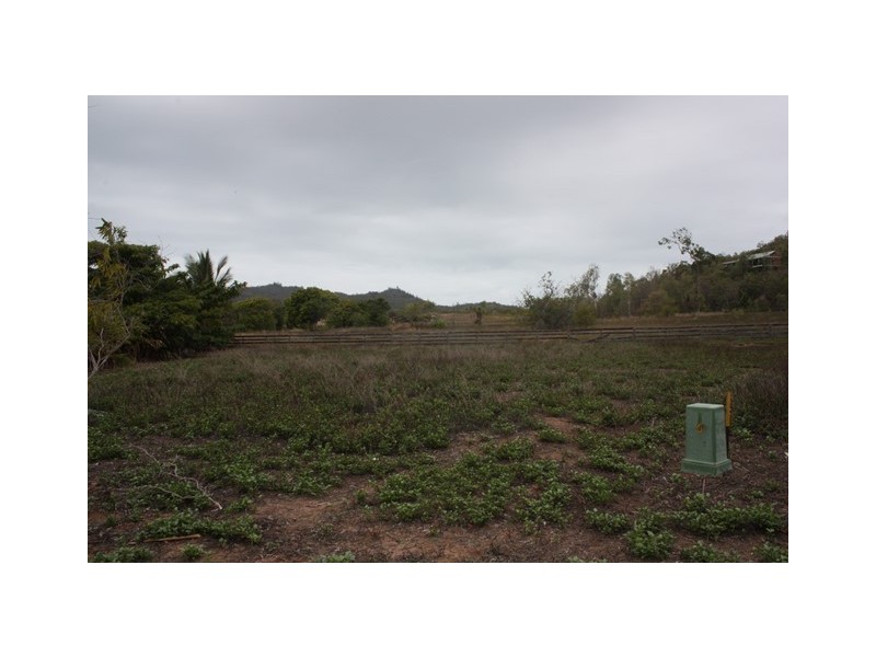 4 Stetan Court, HORSESHOE BAY, Magnetic Island QLD 4819