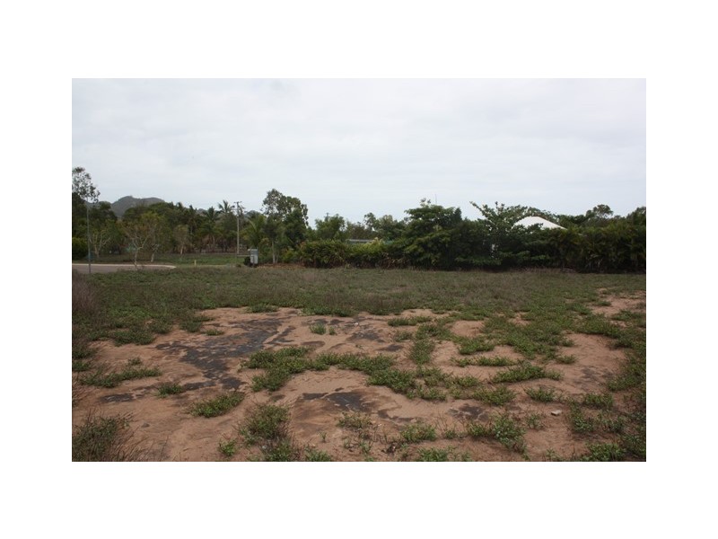 4 Stetan Court, HORSESHOE BAY, Magnetic Island QLD 4819