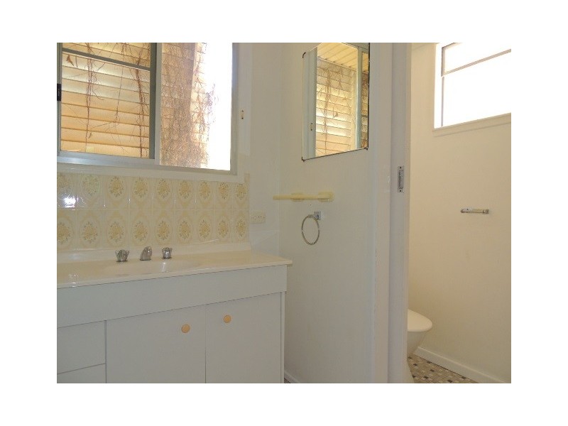 20-22 Picnic Street, PIcnic Bay, Magnetic Island QLD 4819