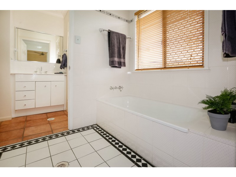 2 Coolullah Court, Annandale QLD 4814