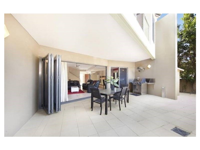 1/30-32 Gregory Street, North Ward QLD 4810