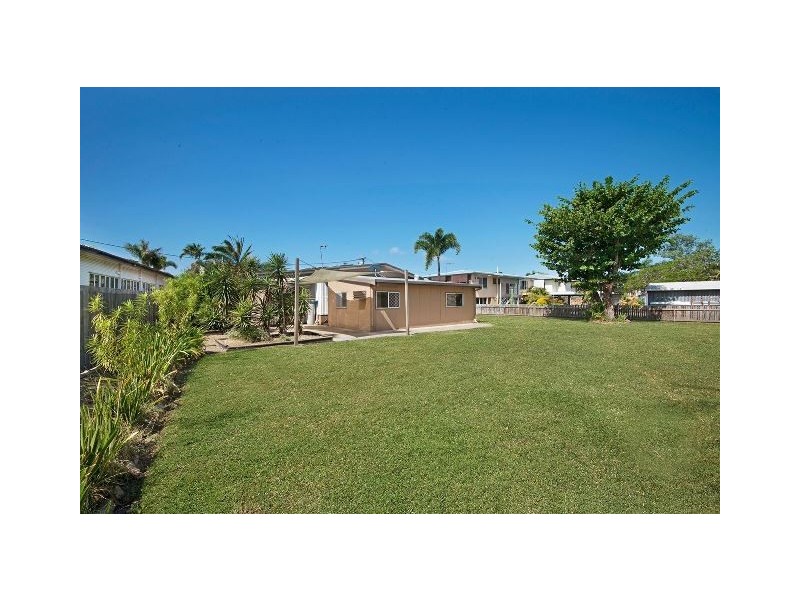 76 Hammett Street, Currajong QLD 4812
