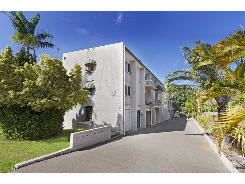 4/5 Rose Street, North Ward QLD 4810