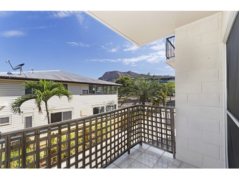 4/5 Rose Street, North Ward QLD 4810