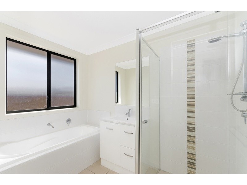 37 Tasman Circuit, Burdell QLD 4818