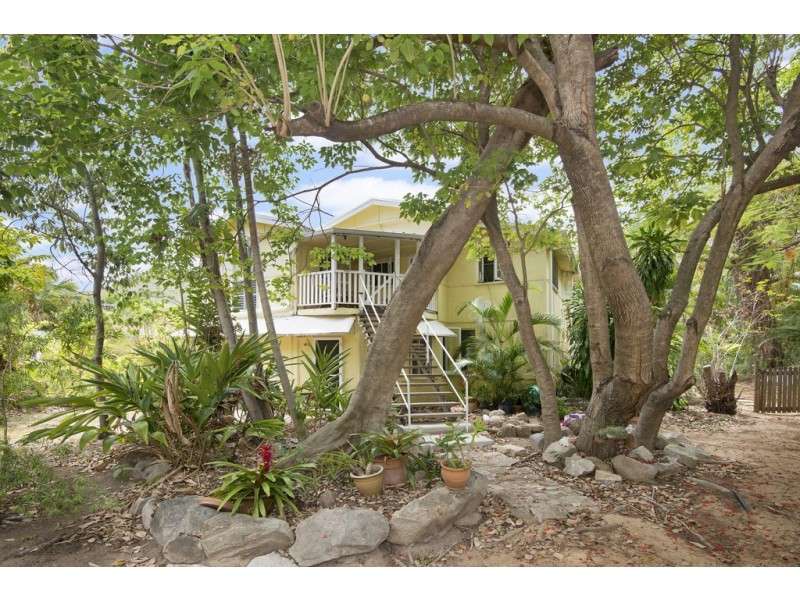 14 Murray Street, NELLY BAY, Magnetic Island QLD 4819