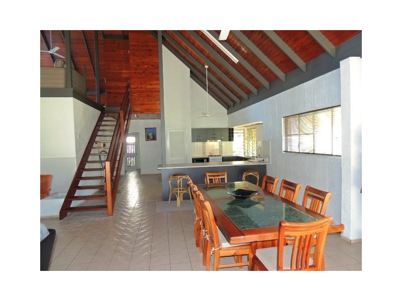 4 Kelly Street, Nelly Bay, Magnetic Island QLD 4819