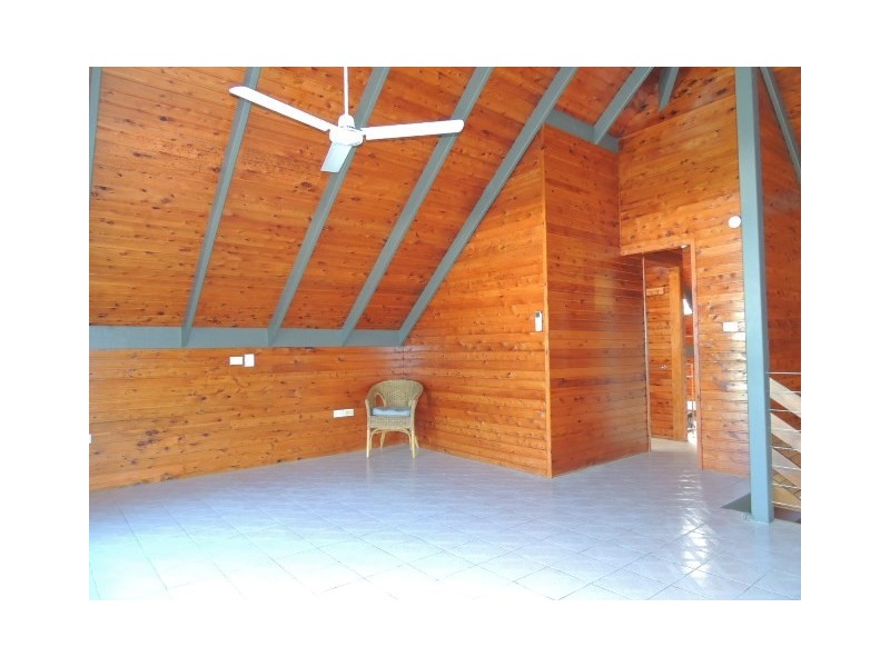 4 Kelly Street, Nelly Bay, Magnetic Island QLD 4819