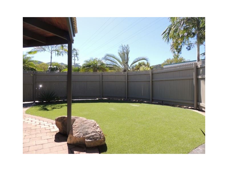 4 Kelly Street, Nelly Bay, Magnetic Island QLD 4819