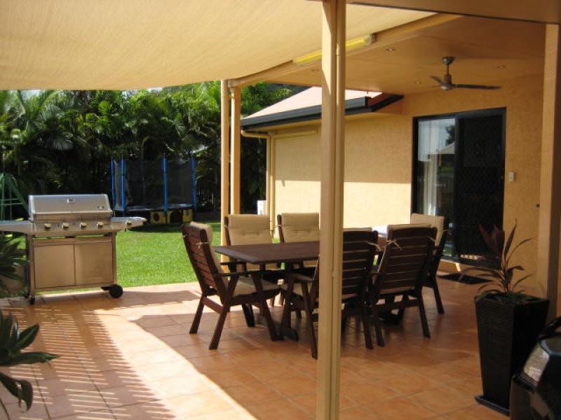 20 Monaro Circuit, Mount Louisa QLD 4814