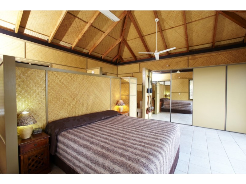 12 Henry Lawson Street,, Horseshoe Bay QLD 4819