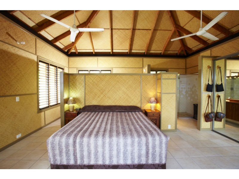 12 Henry Lawson Street,, Horseshoe Bay QLD 4819