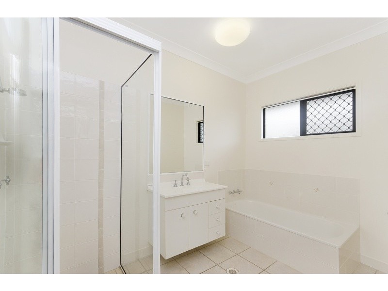 26 Scarisbrick Drive, Kirwan QLD 4817