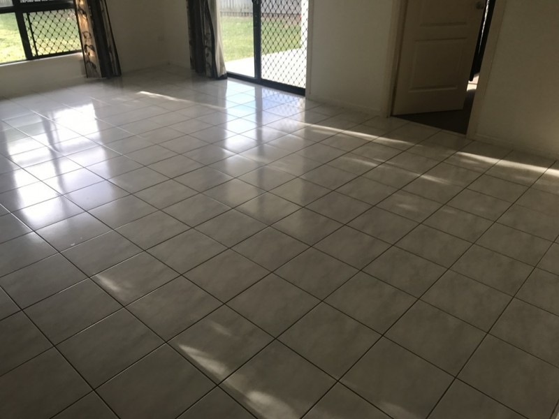 21 Simonsen Court, Kelso QLD 4815