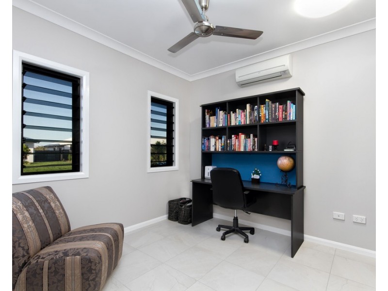 4 Featherwood Street, Mount Low QLD 4818